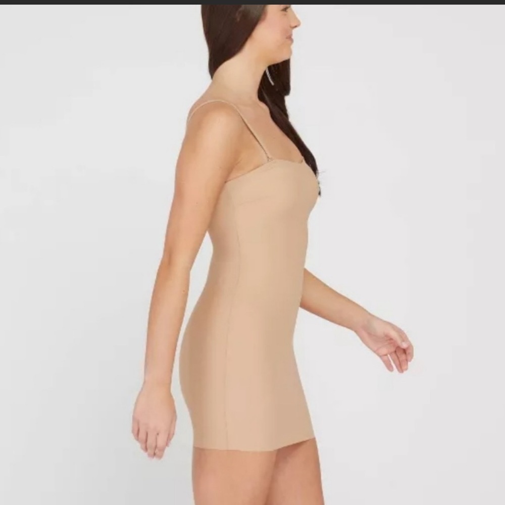 Love Your Assets By Spanx Micro Shaping Convertible Strap Slip Size 1X.